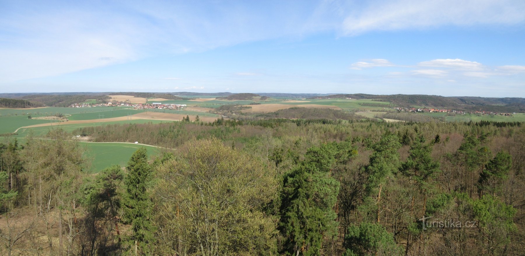 Lhotka u Beroun - village and lookout tower