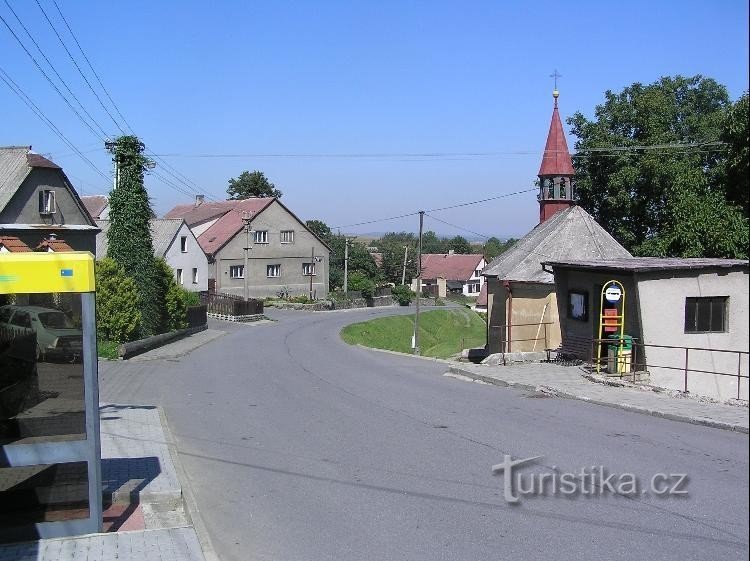 Lhotka u Litultovice: Kilátás a falu egy részére