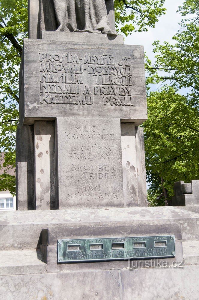 Libán - monument over Jan Hus