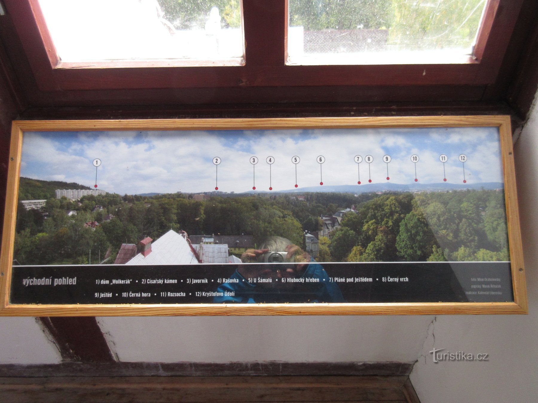 Liberec - der Aussichtsturm des Volksgartens und der Aussichtsturm Liberecká víšina