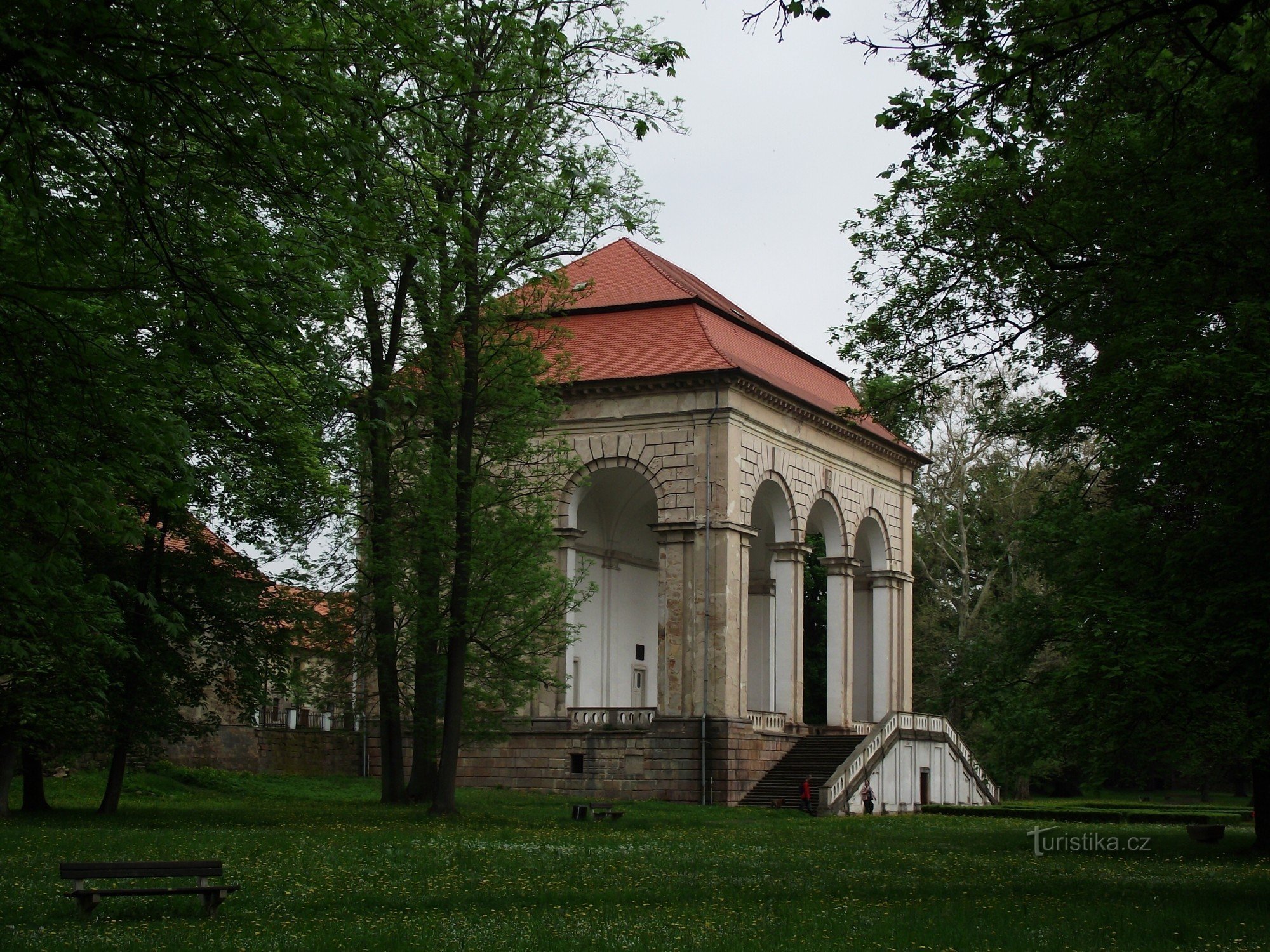 Libosad met loggia