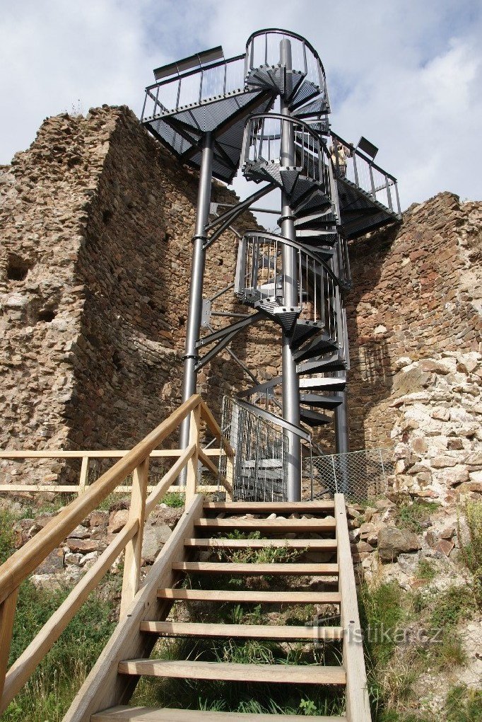 Lichnice (Třemošnice – Podhradí) – Mirador del castillo de Milada