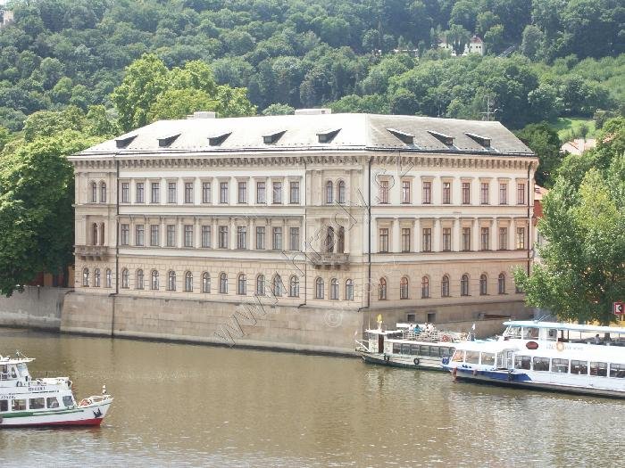 Lichtenštejnský palác (Kaisersteinský, Odkolkův)