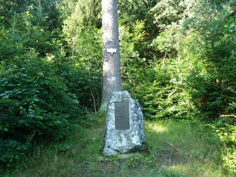 Liduščin památník