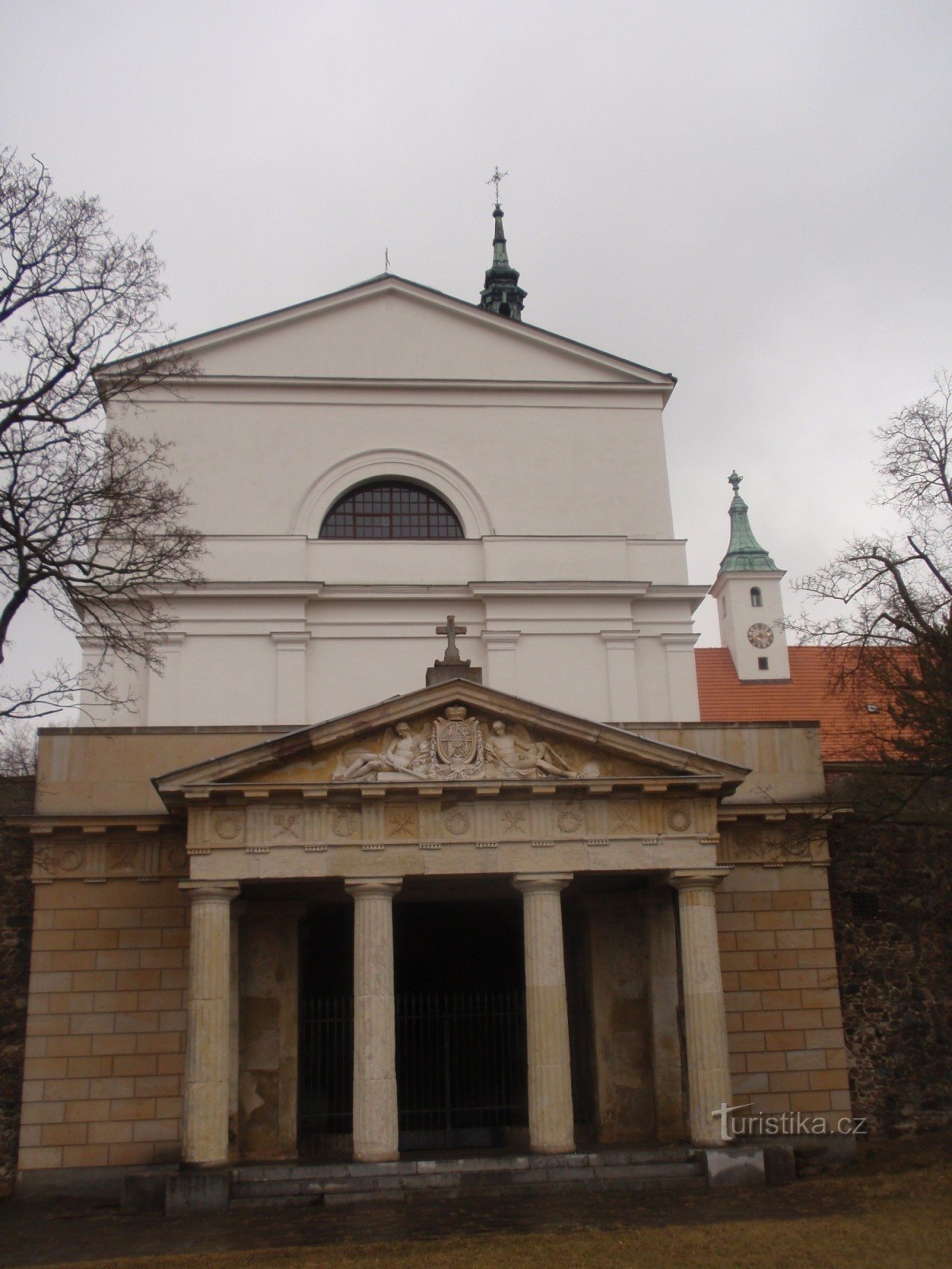 Liechtensteinská hrobka ve Vranově u Brna