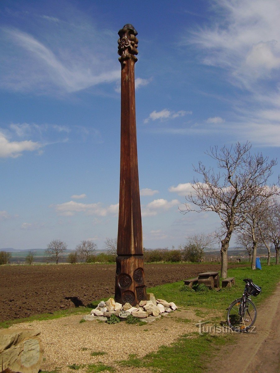 cruz de lirio