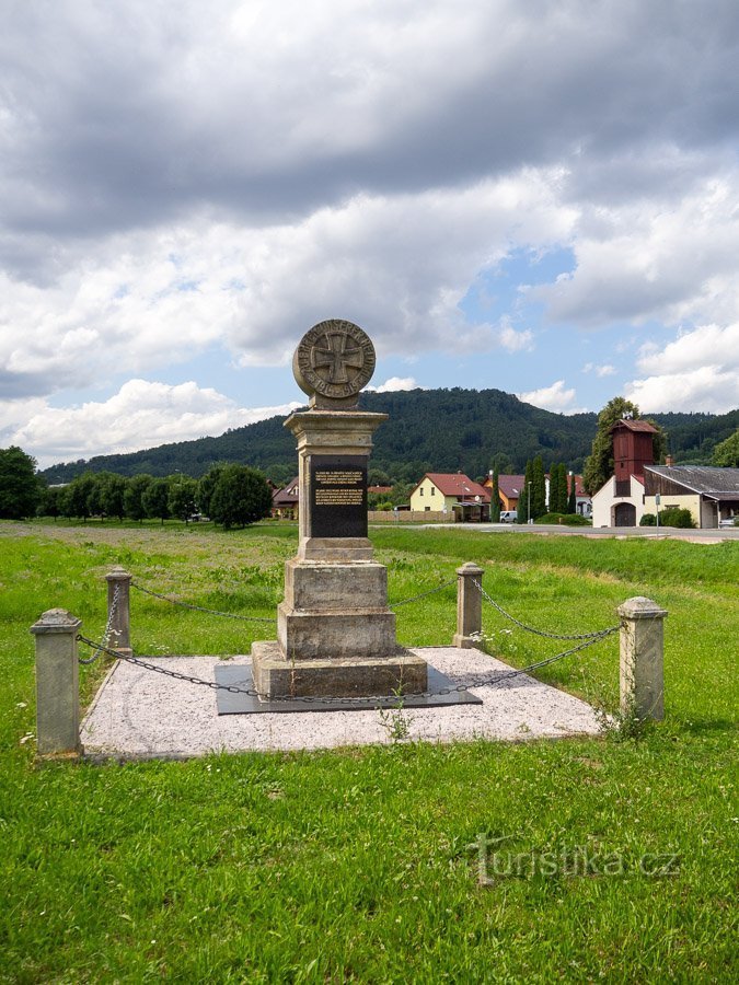 Linhartice – Pomník 1. světové války a česko-německého smíření
