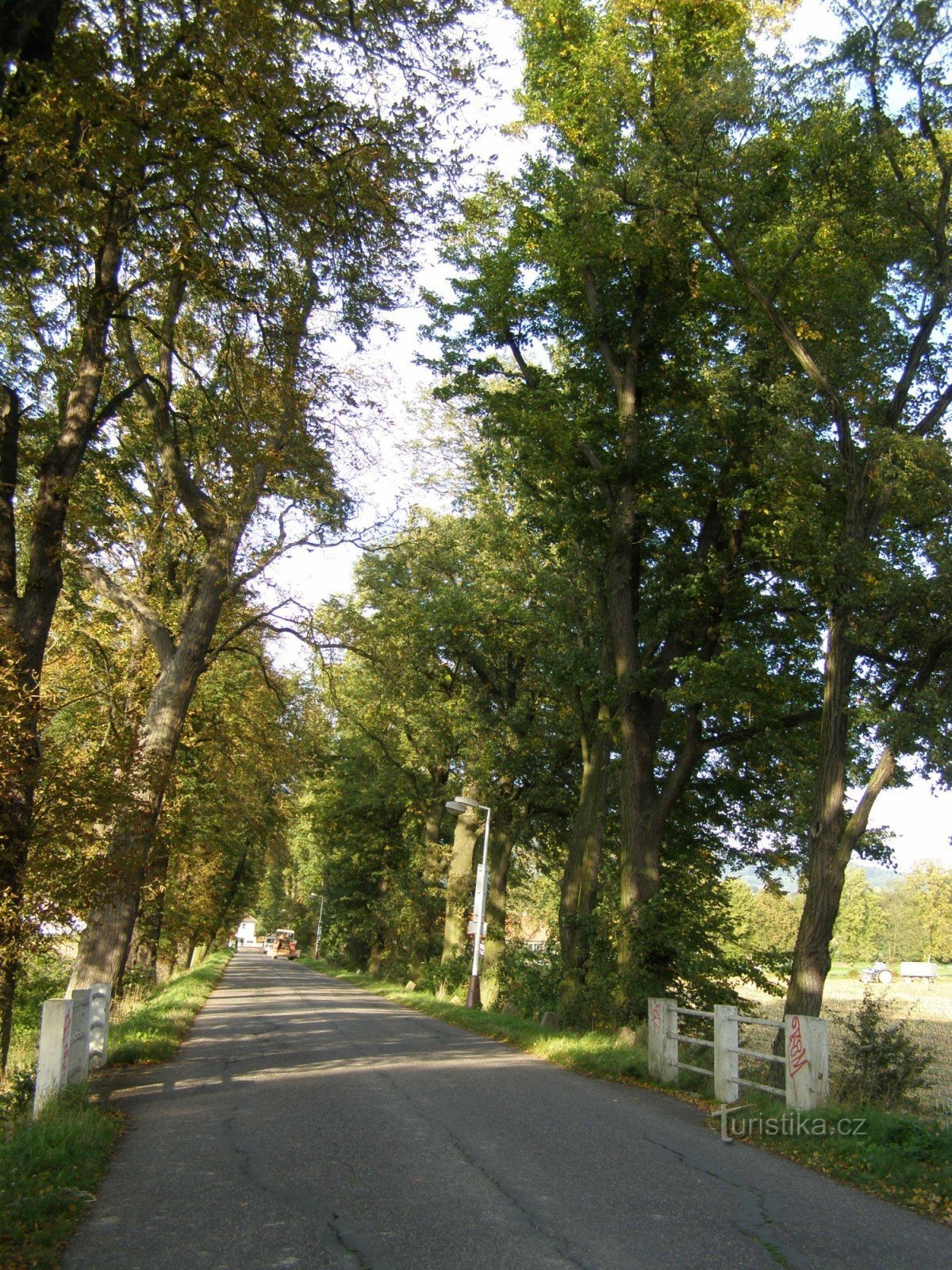 Kalk steegje in de buurt van Sedmihorek