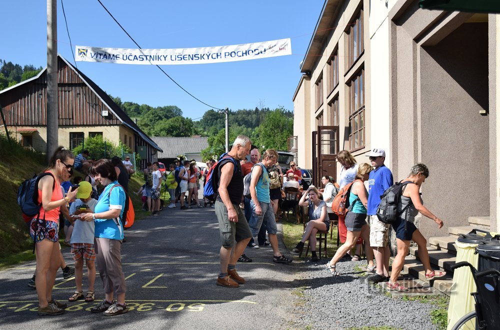 Líšen marches through the Czech Paradise