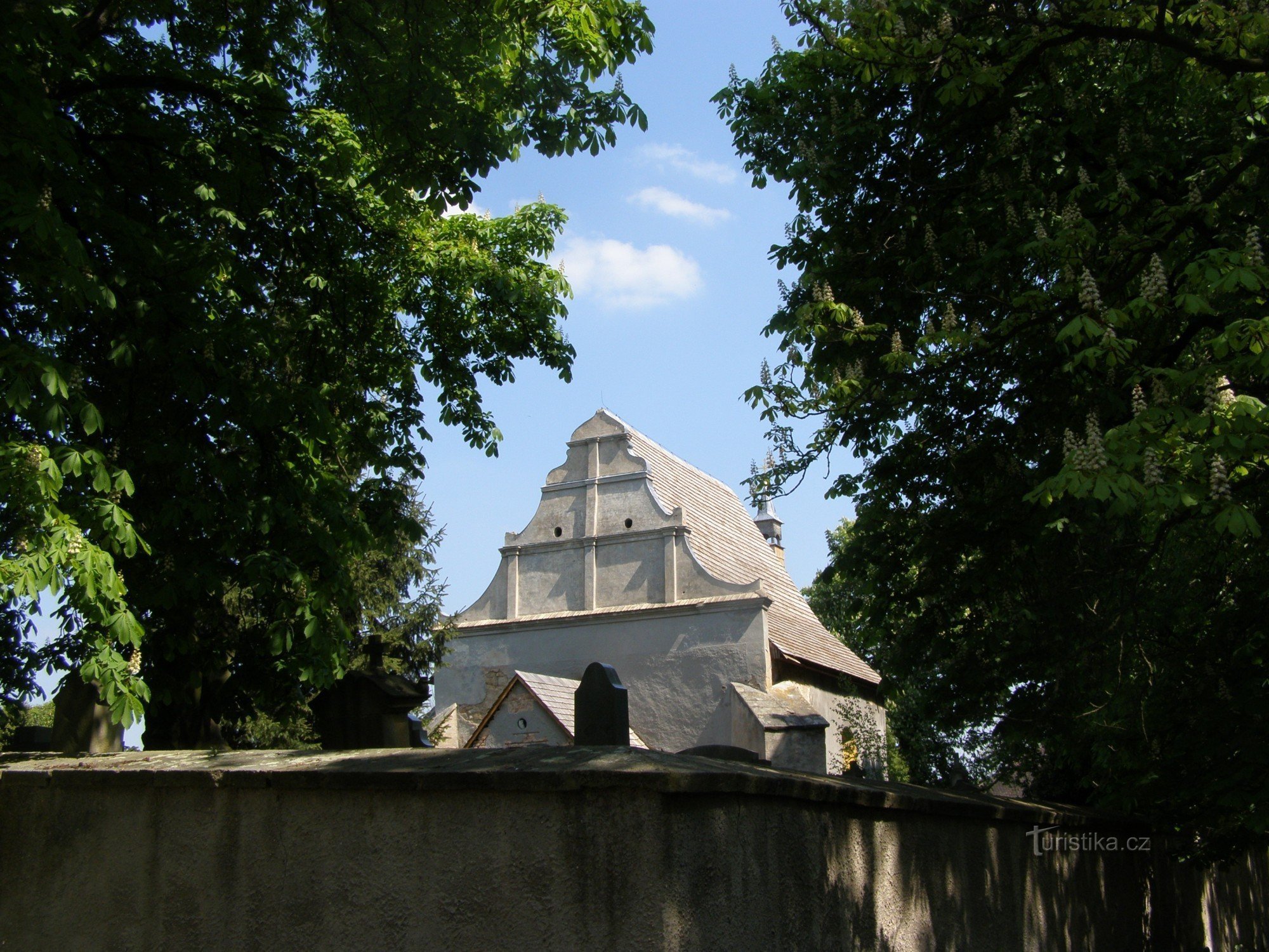 Lískovice - kerk van St. Nicholas