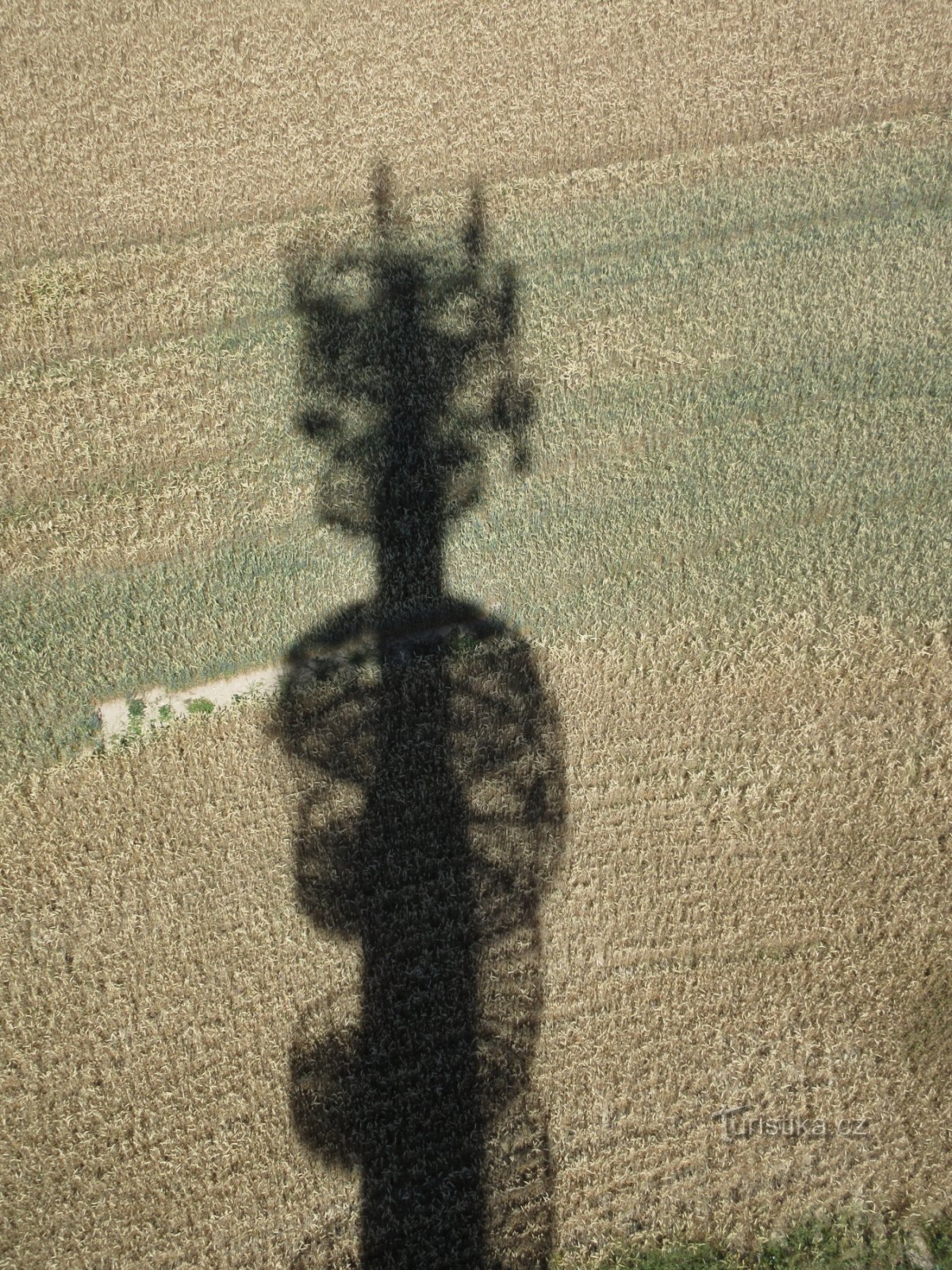 Líský u Slaného – village and lookout tower