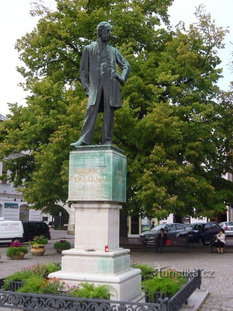 Litomyšl - monument over Bedřich Smetana