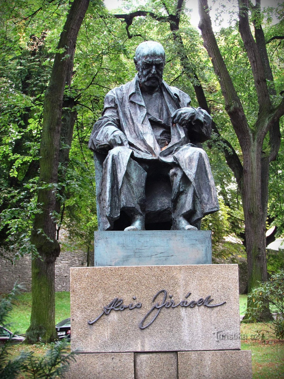 Leitomischl - Statue von Alois Jirásek