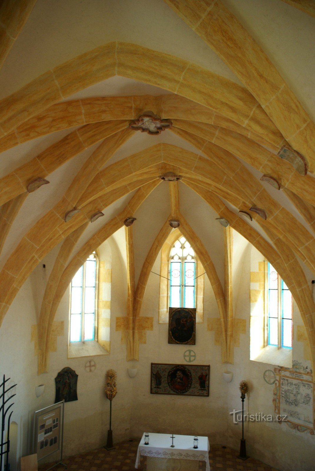 Litovel – Joyas góticas en la capilla de St. Jorge