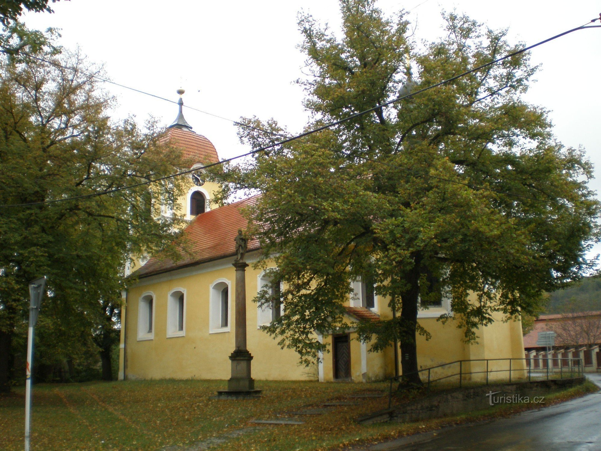 Lochovice - Pyhän Nikolauksen kirkko. Andrew