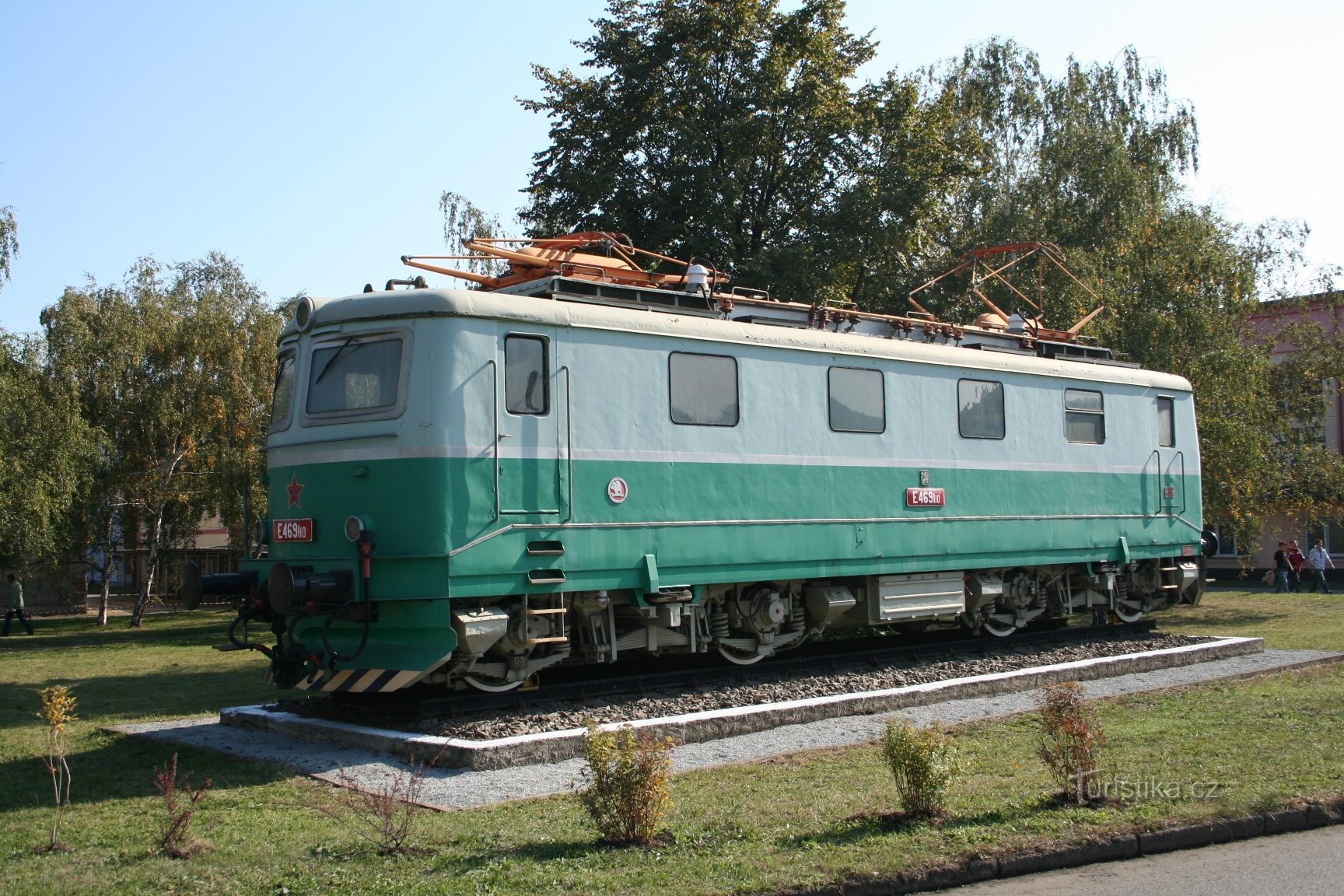 Mozdony emlékmű - E 469.110