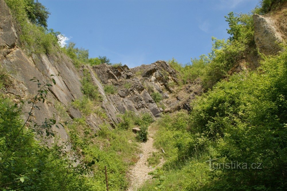 Prastav quarry