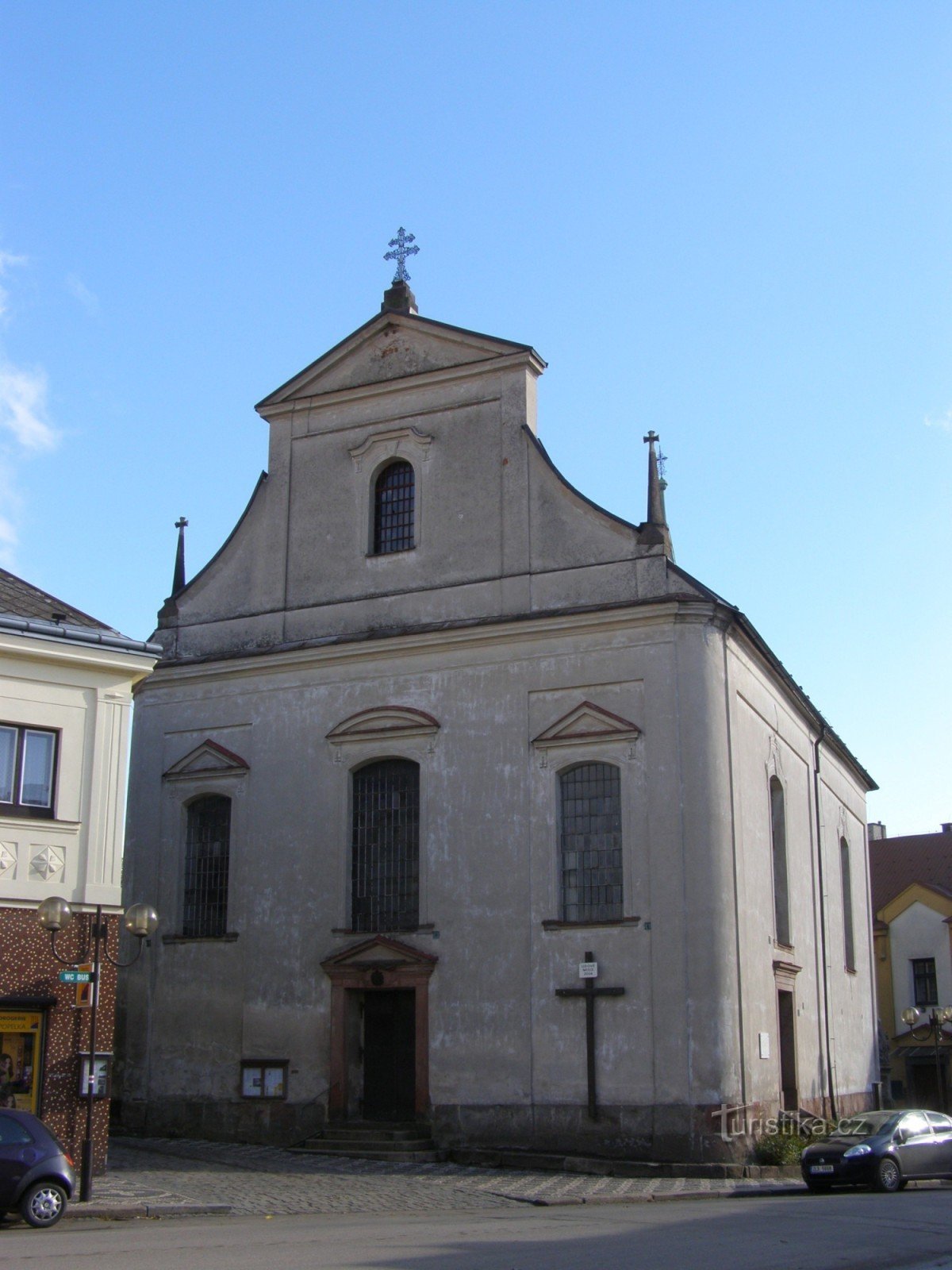 Lomnice nad Popelkou - iglesia de St. Nicolás de Bari