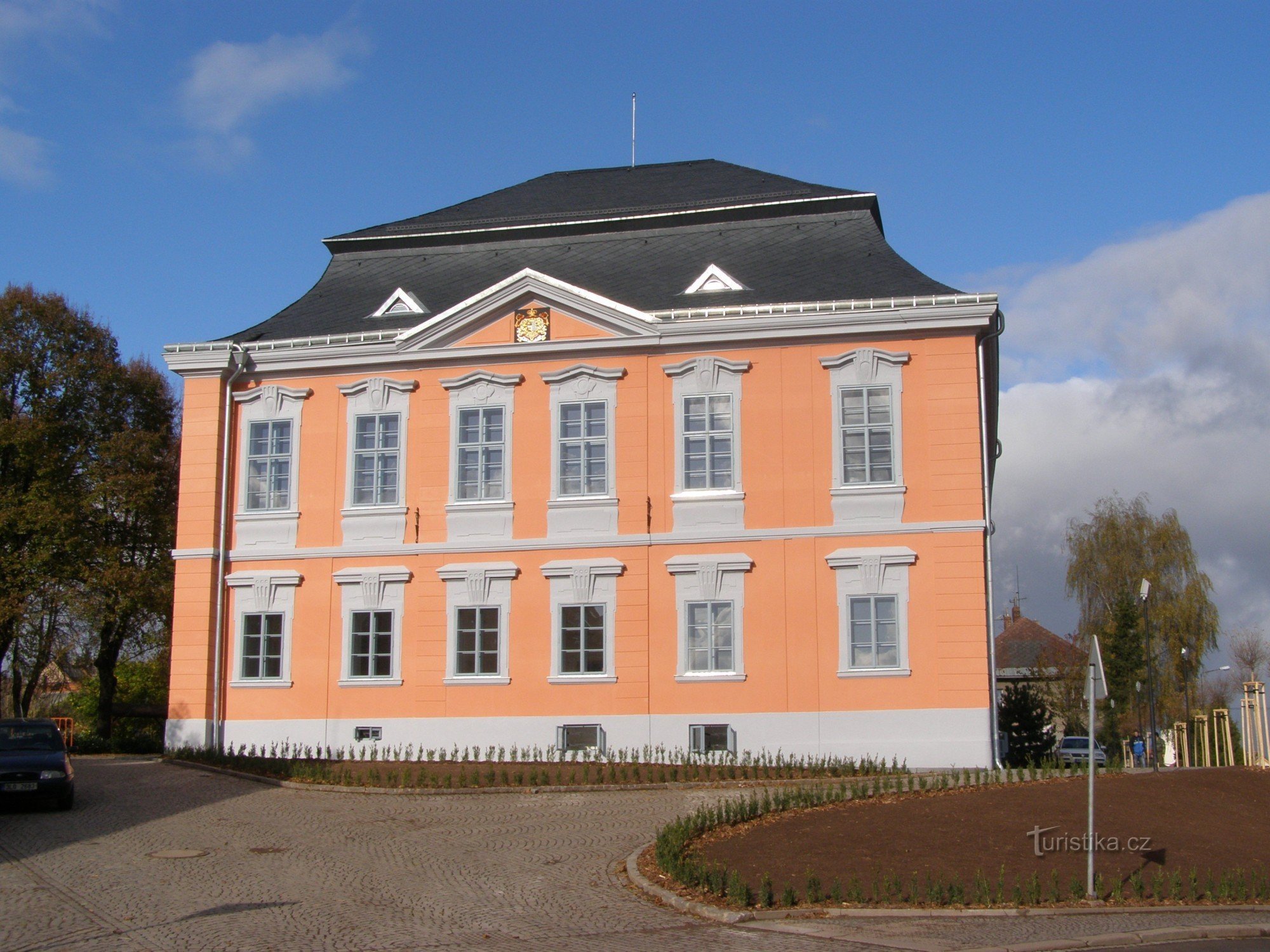 Lomnice nad Popelkou - castle