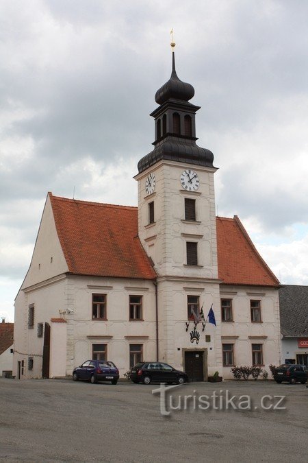 Lomnice - Rathaus