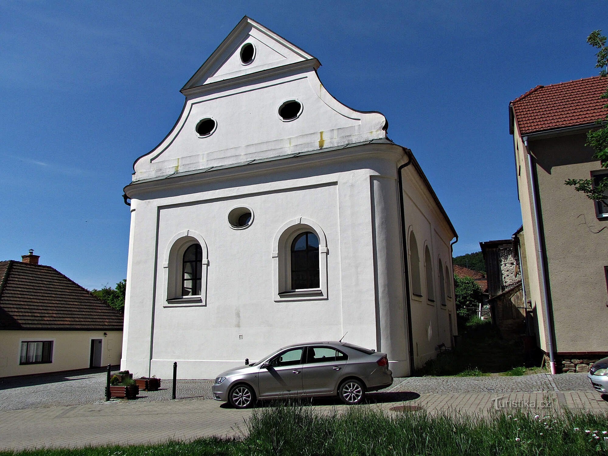 Lomnice - Jewish square and synagogue