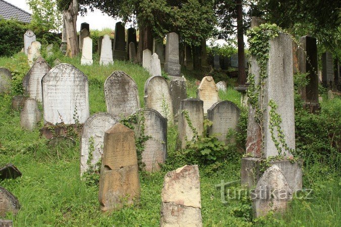 Lomnice - cimetière juif