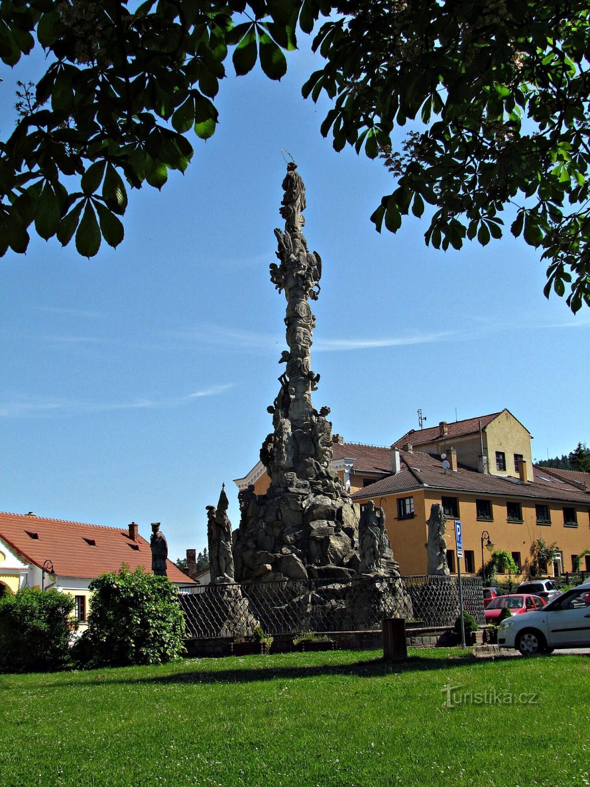 Lomnica plague column