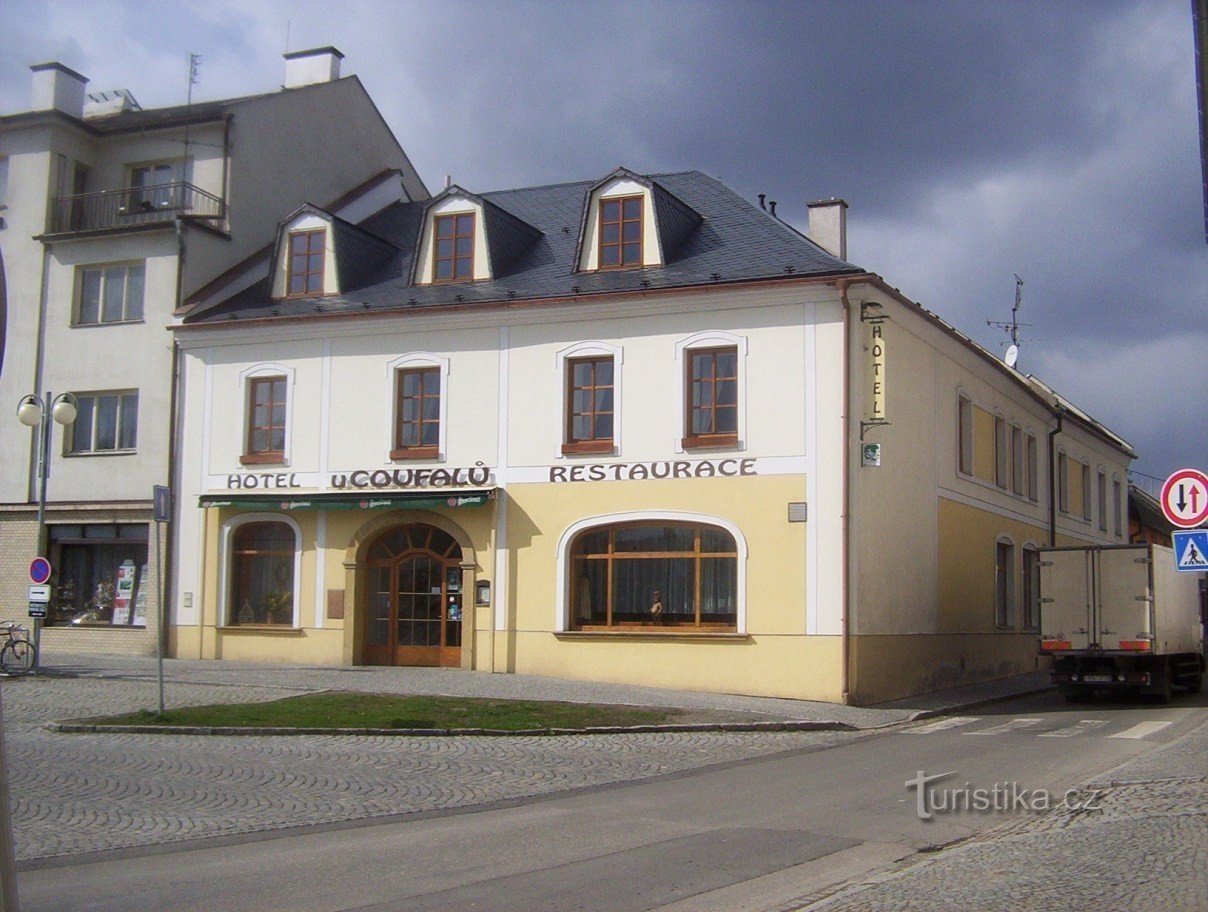 Loštic-hotel and restaurant U Coufalů on náměstí Míru-Photo: Ulrych Mir.