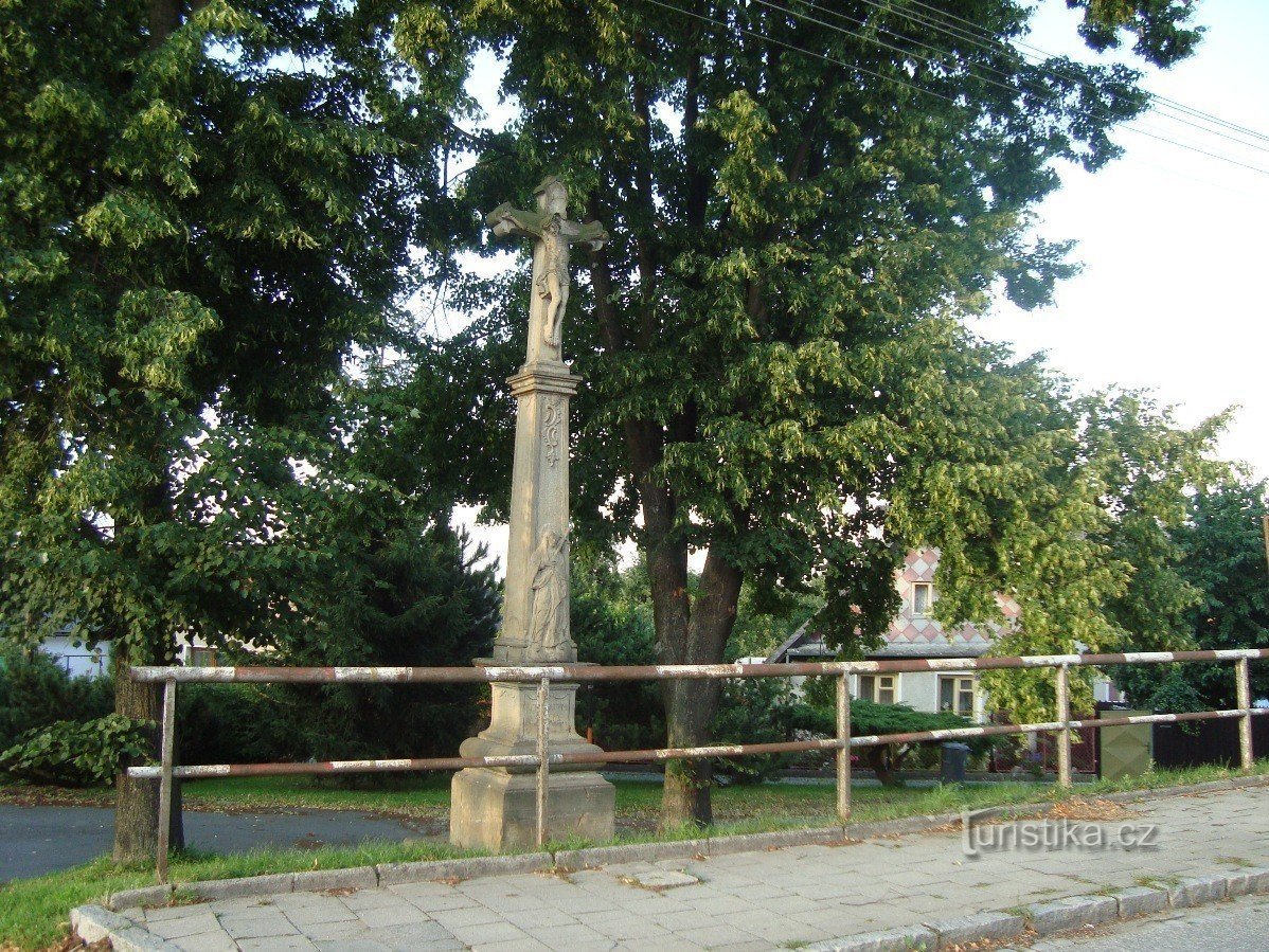 Loštice-cross on Olomoucká street-Photo: Ulrych Mir.