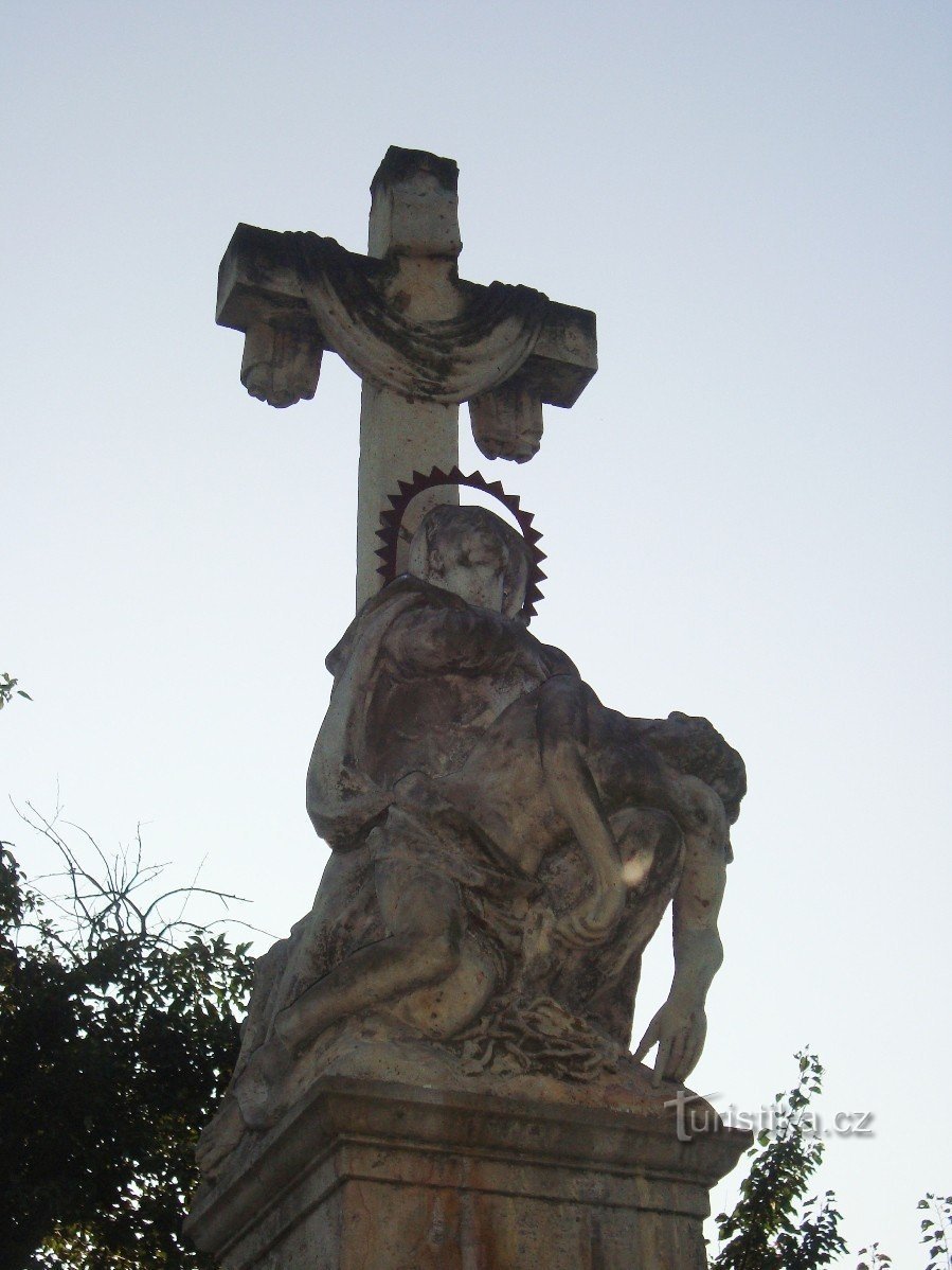 Cruce Loštice din 1852 pe strada Hradská-Foto: Ulrych Mir.