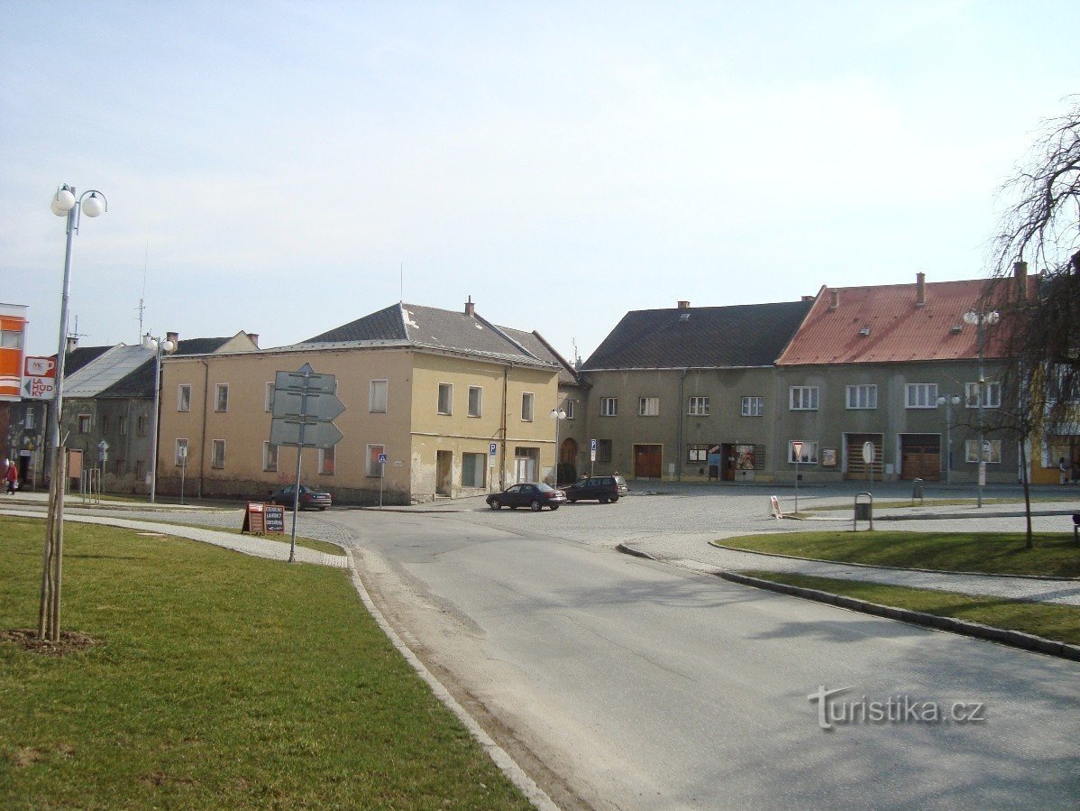 Loštice - Plaza Míru - lugar de nacimiento del compositor de música Stanislav Adam - Fotografía: Ulrych Mir.