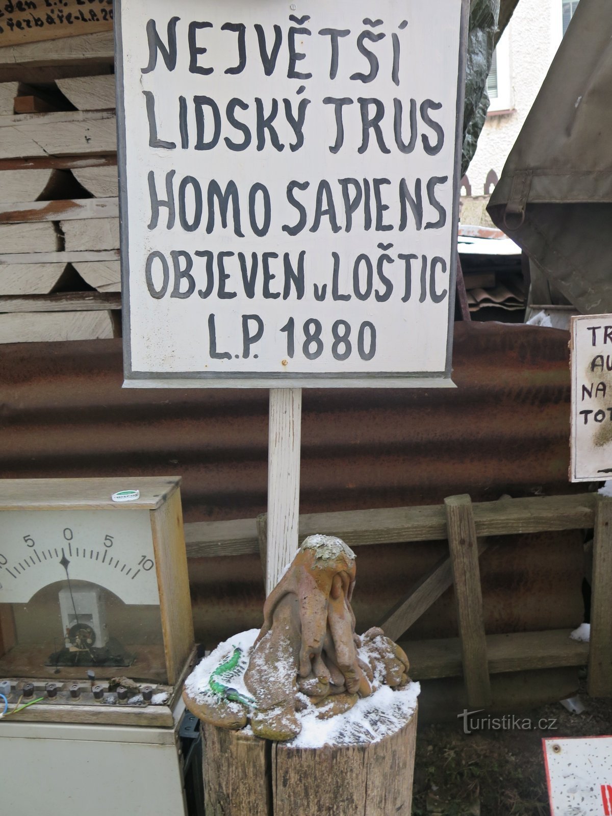 Loštice – Prduchník, největší lidský trus a další exkrementy