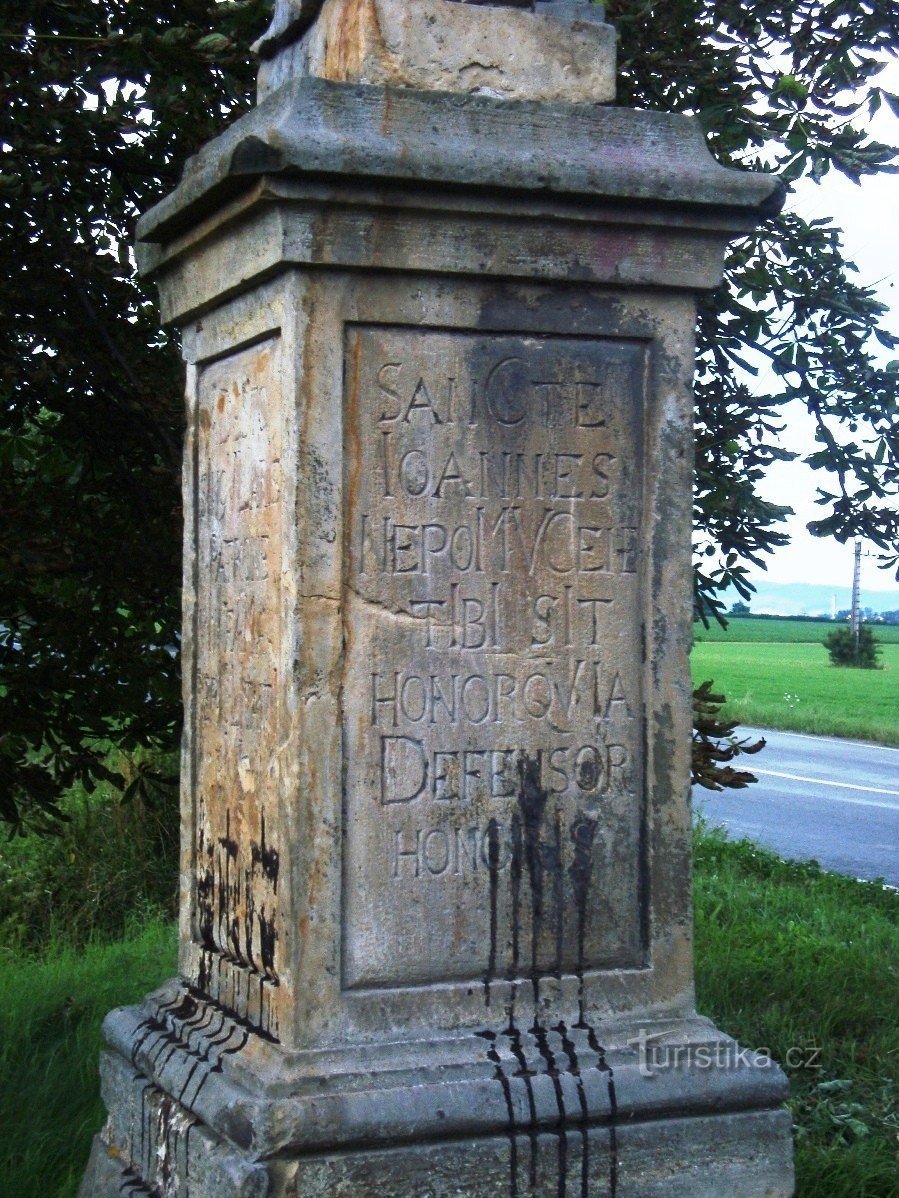 Loštice-statyn av St. Jan Nepomucký på Palackého street-Foto: Ulrych Mir.