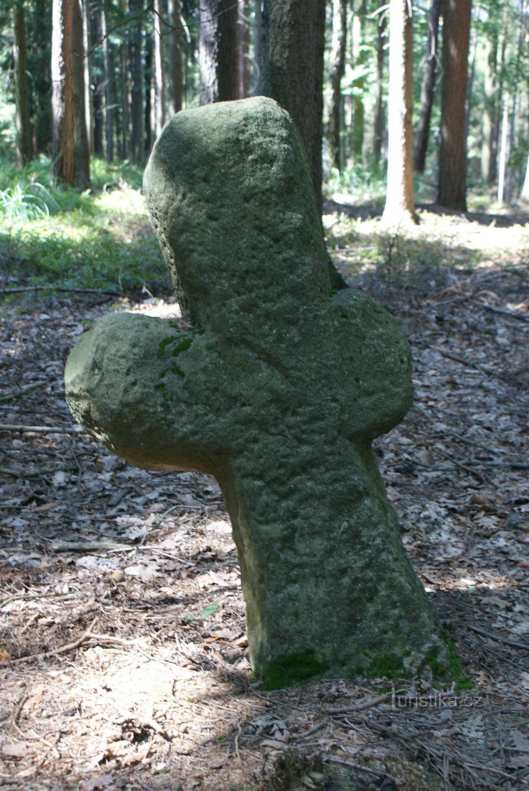 Loučky - cruz de reconciliación