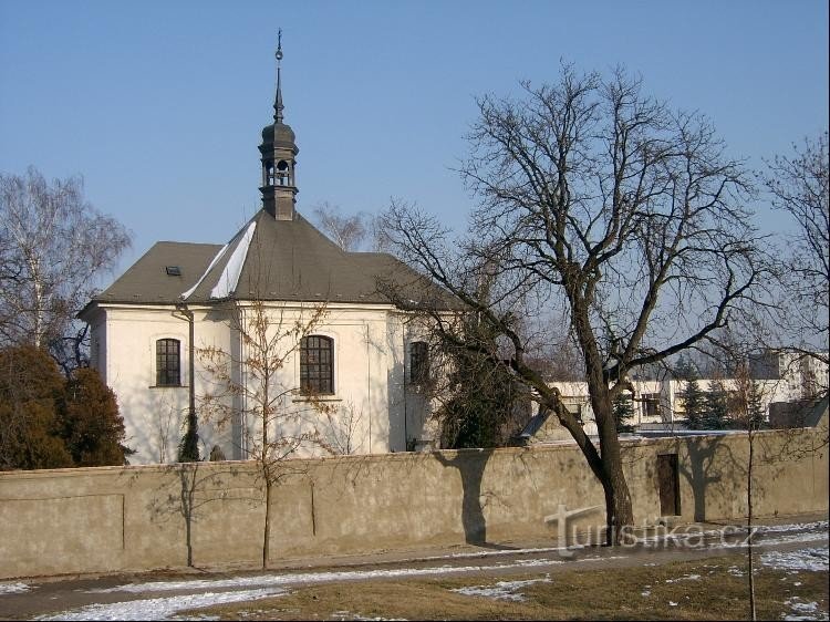 A tizennégy szent segítő temploma Lounában