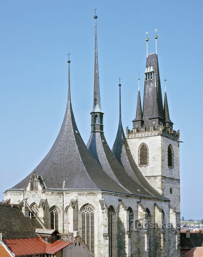 Louny - viên ngọc trai Gothic trên sông Ohři