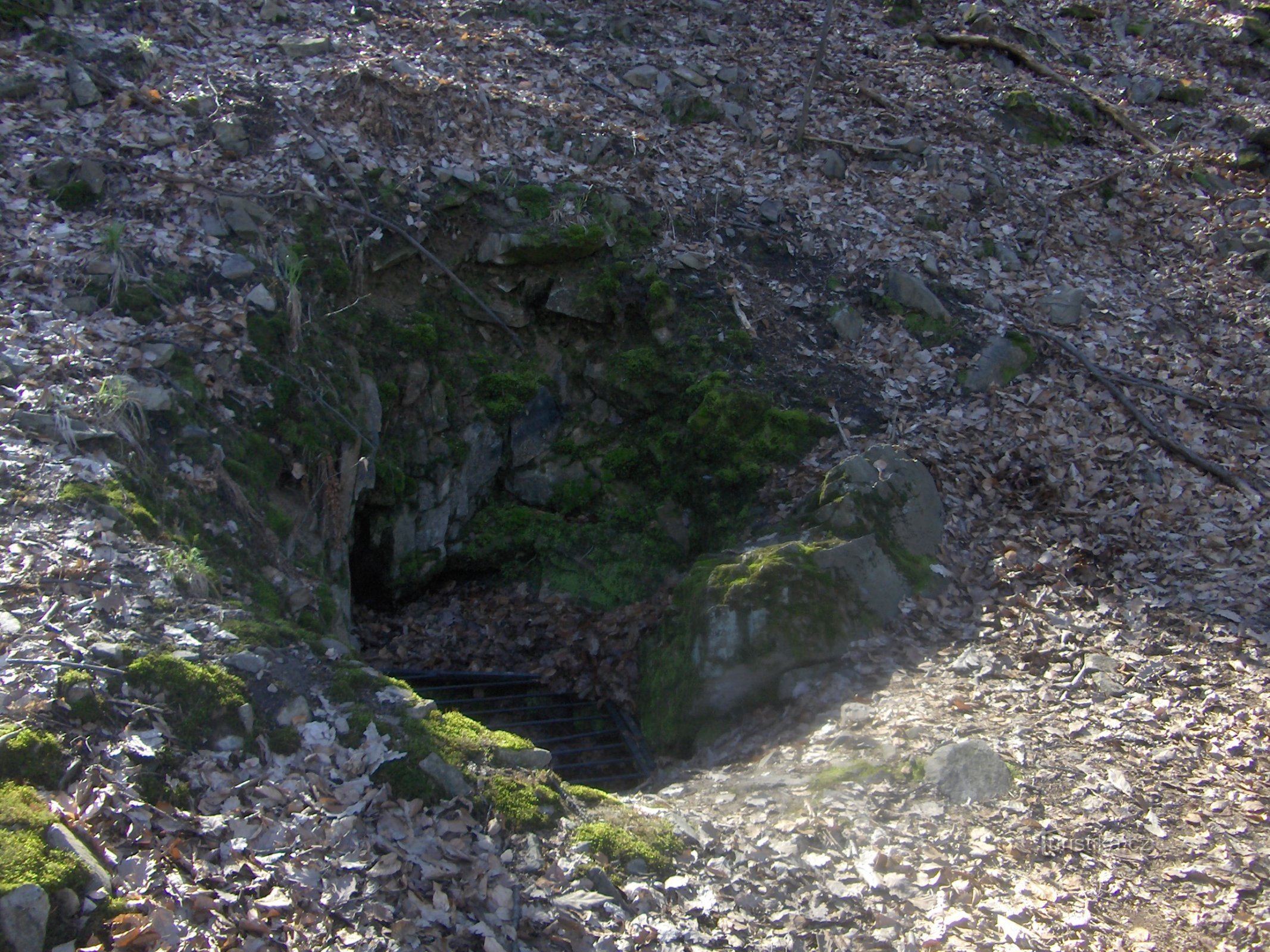 Räuberhöhle.