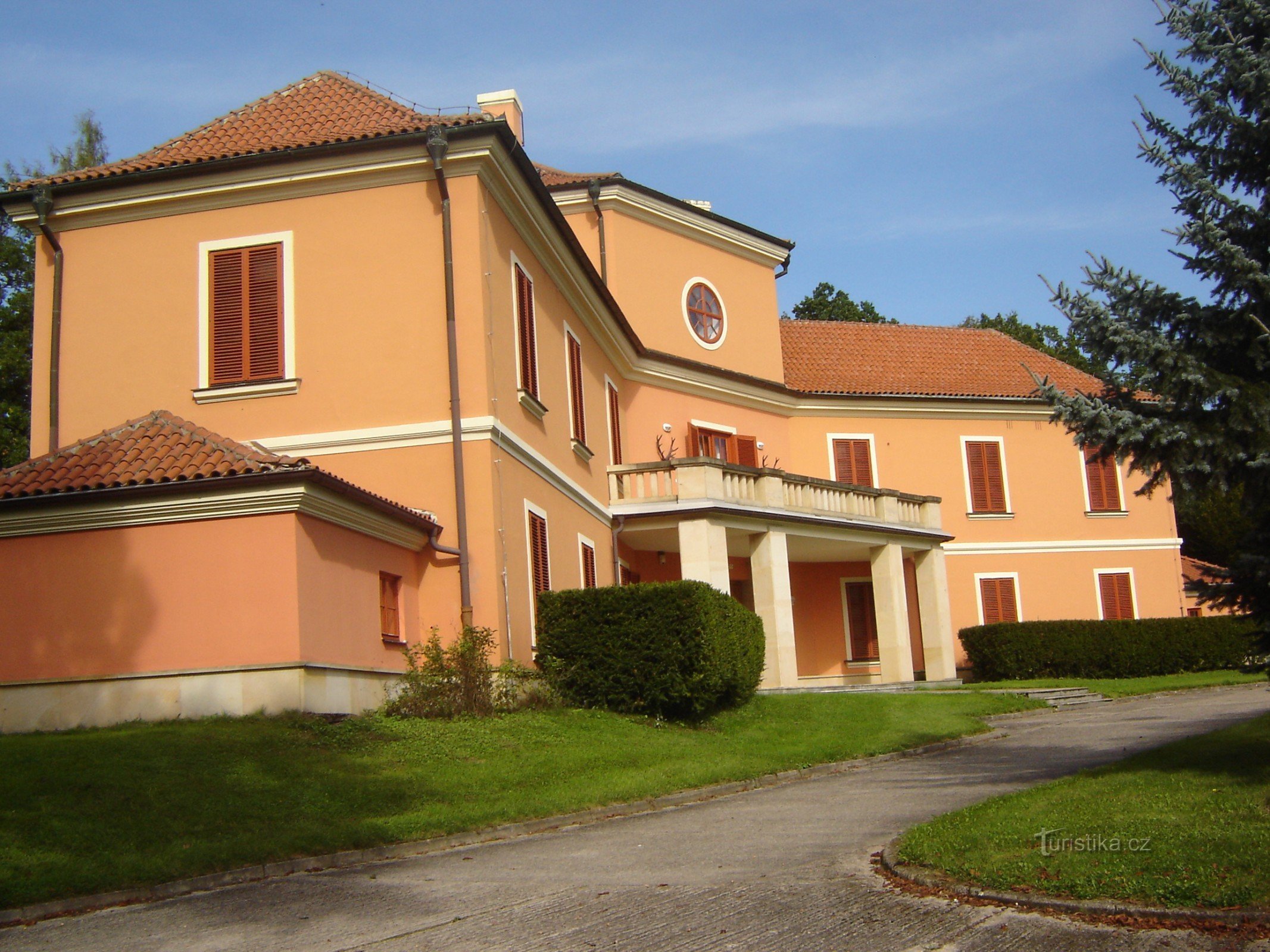 Jagdschloss Hvězda – Schloss Černický