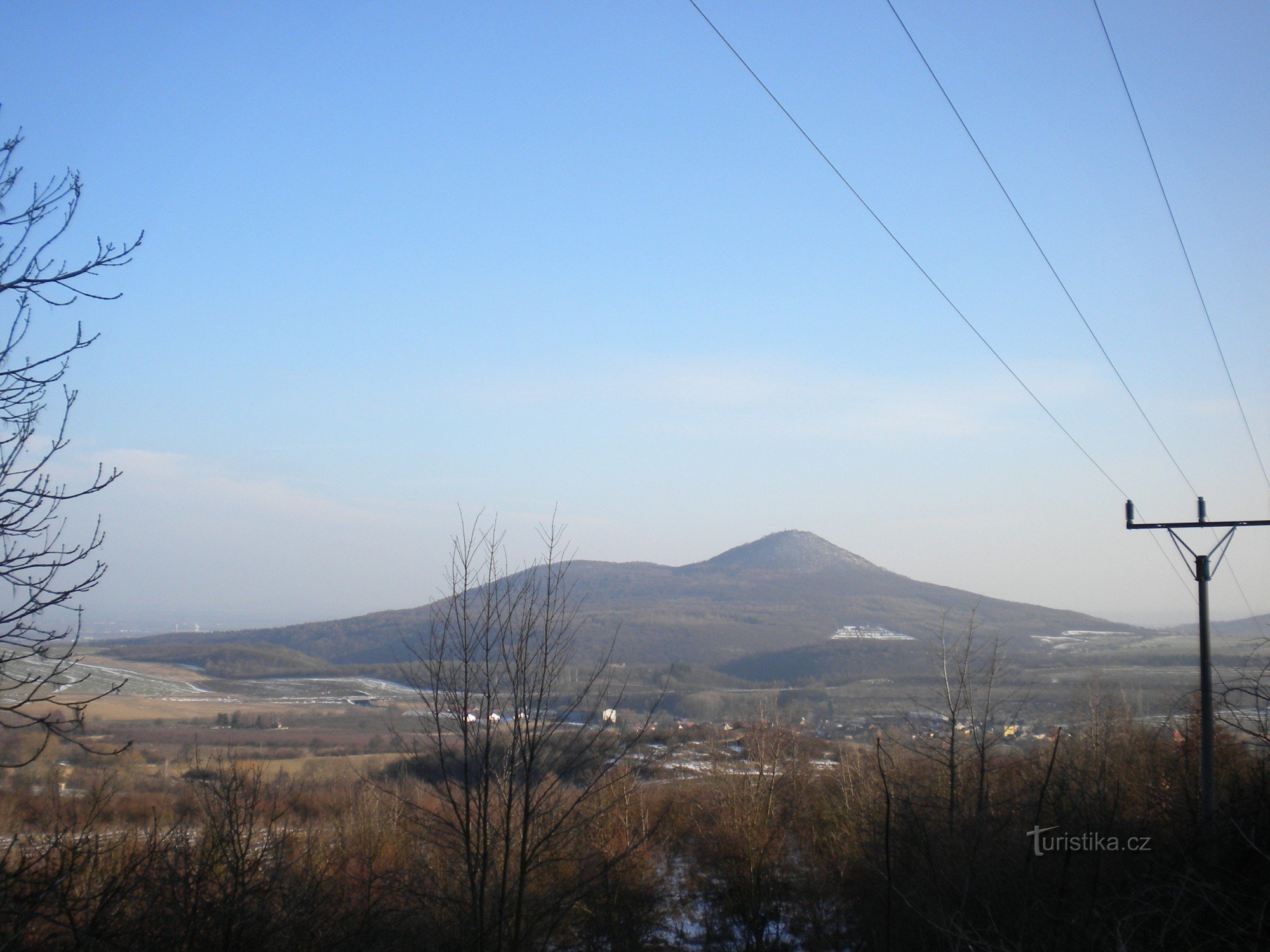 Lovoš (les deux photos sont de l'intersection avec la carrière Dobkovičky).