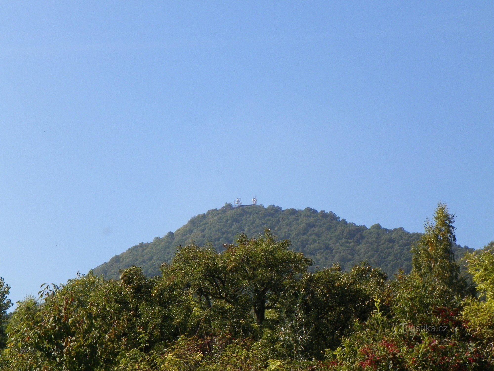 Lovosice - Lovoš - Opárno - Malé Žernoseky in nazaj