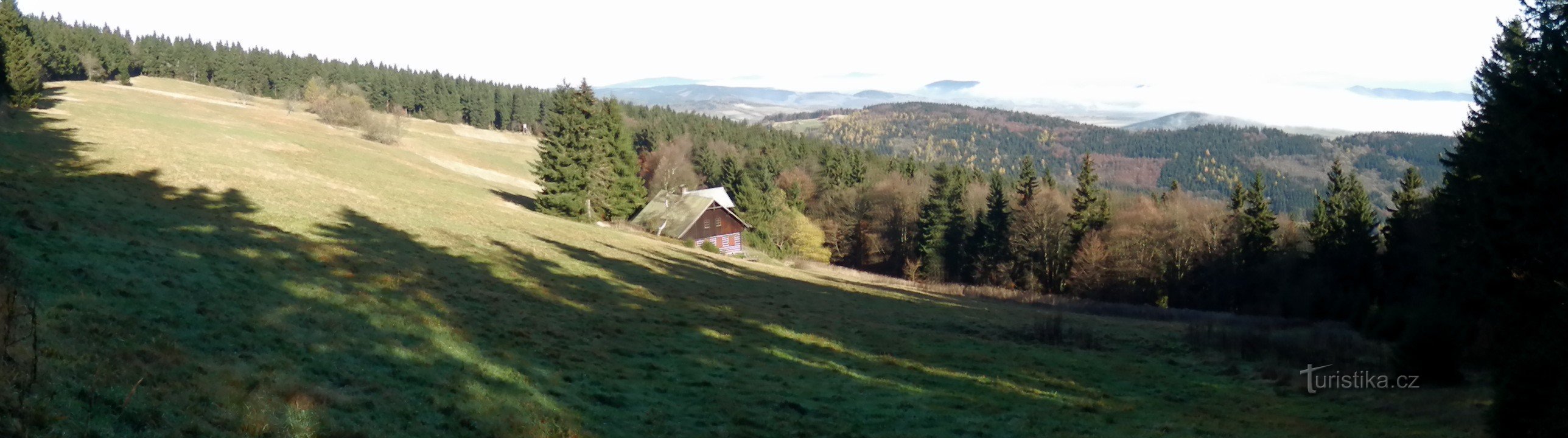 Snow House enclavă de luncă, vedere panoramică