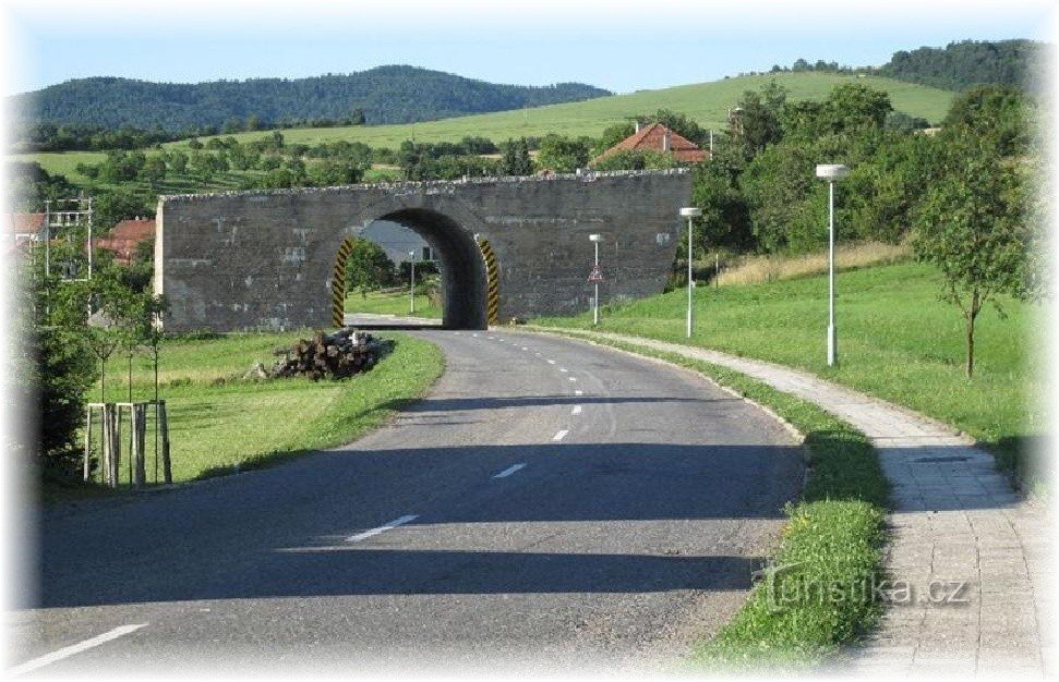 Ludkovice - unvollendete Brücke