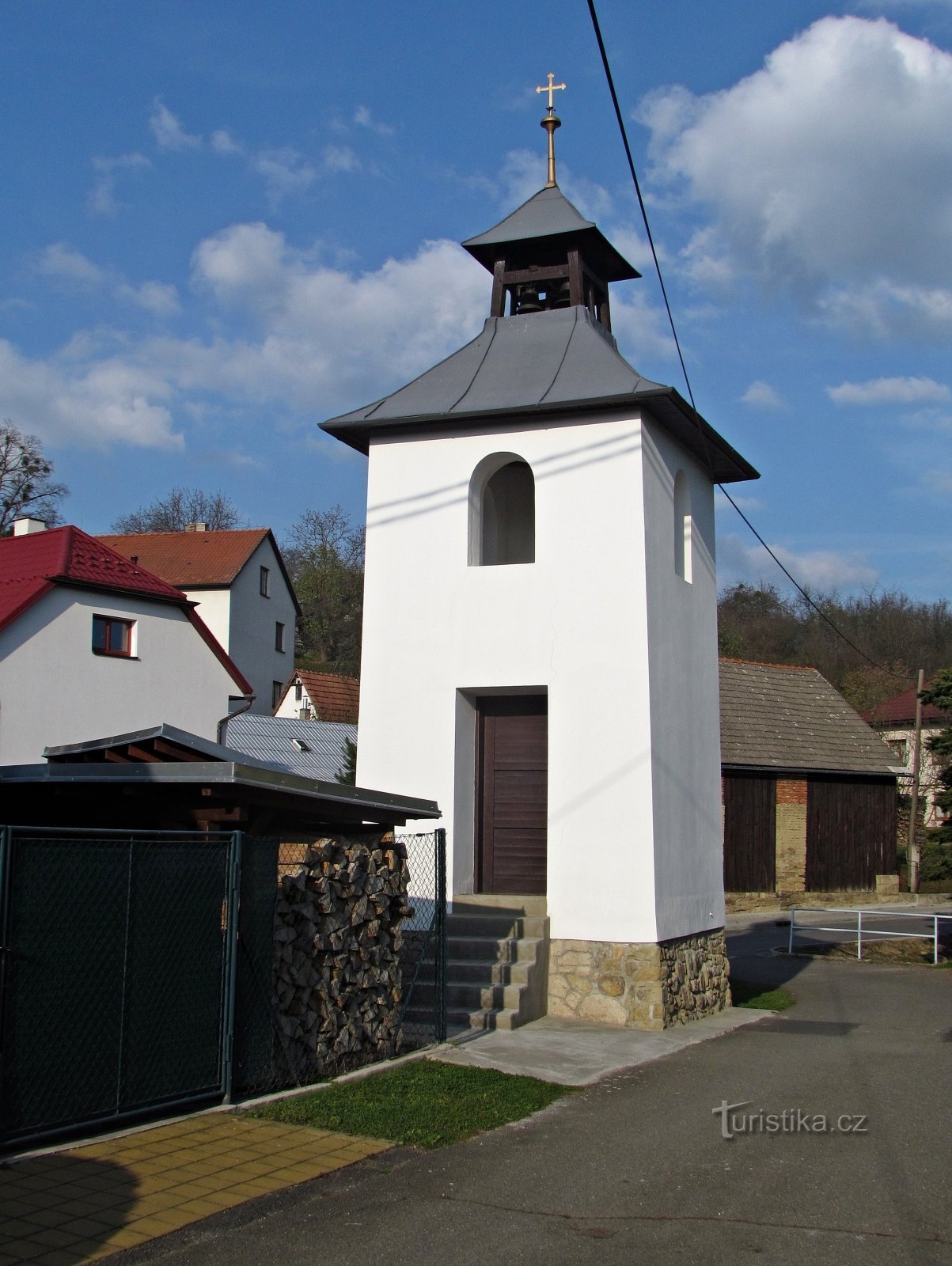 Ludkovice - 村中心的纪念碑