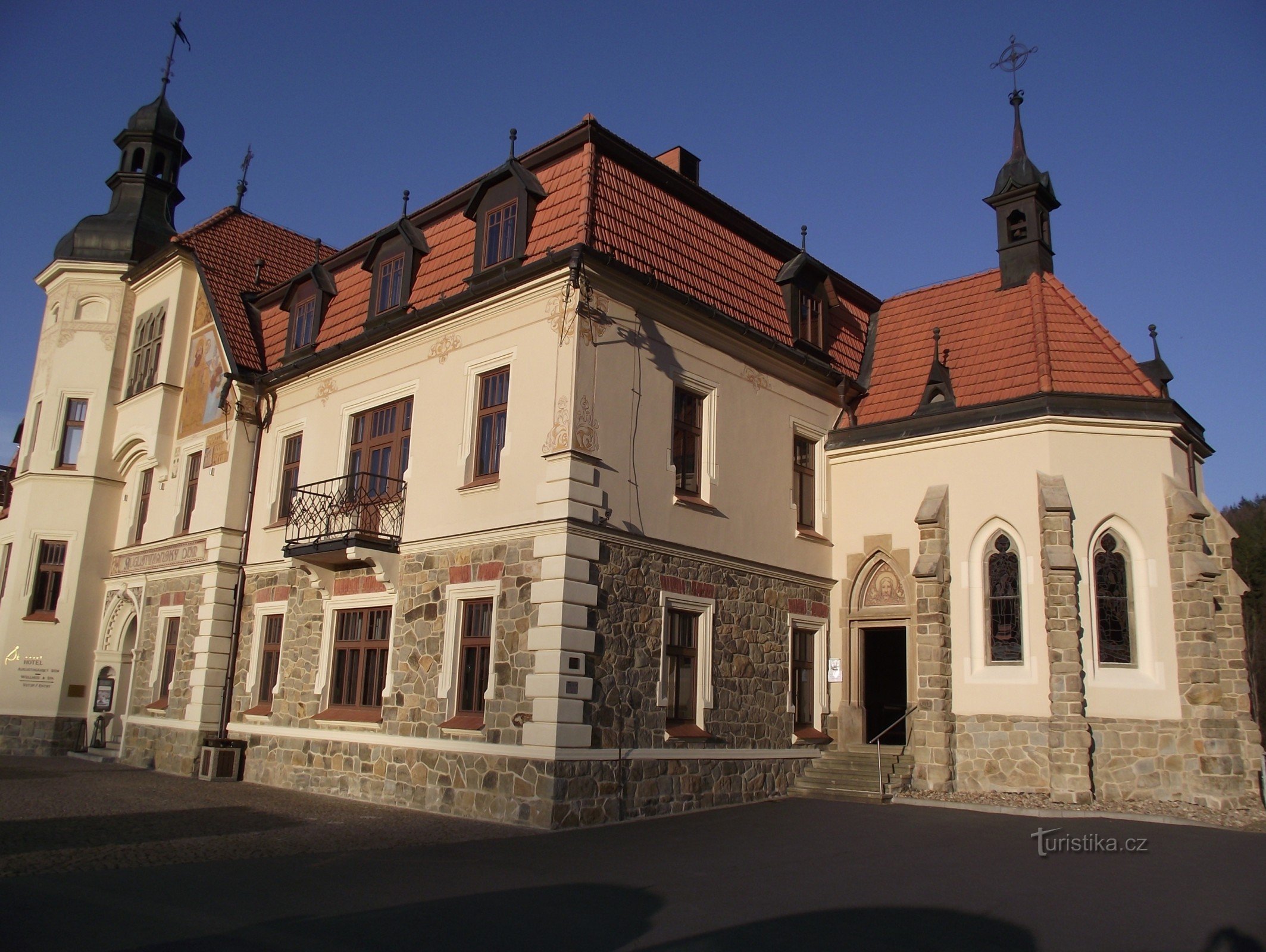 Luhačovice – hotel w domu augustianów