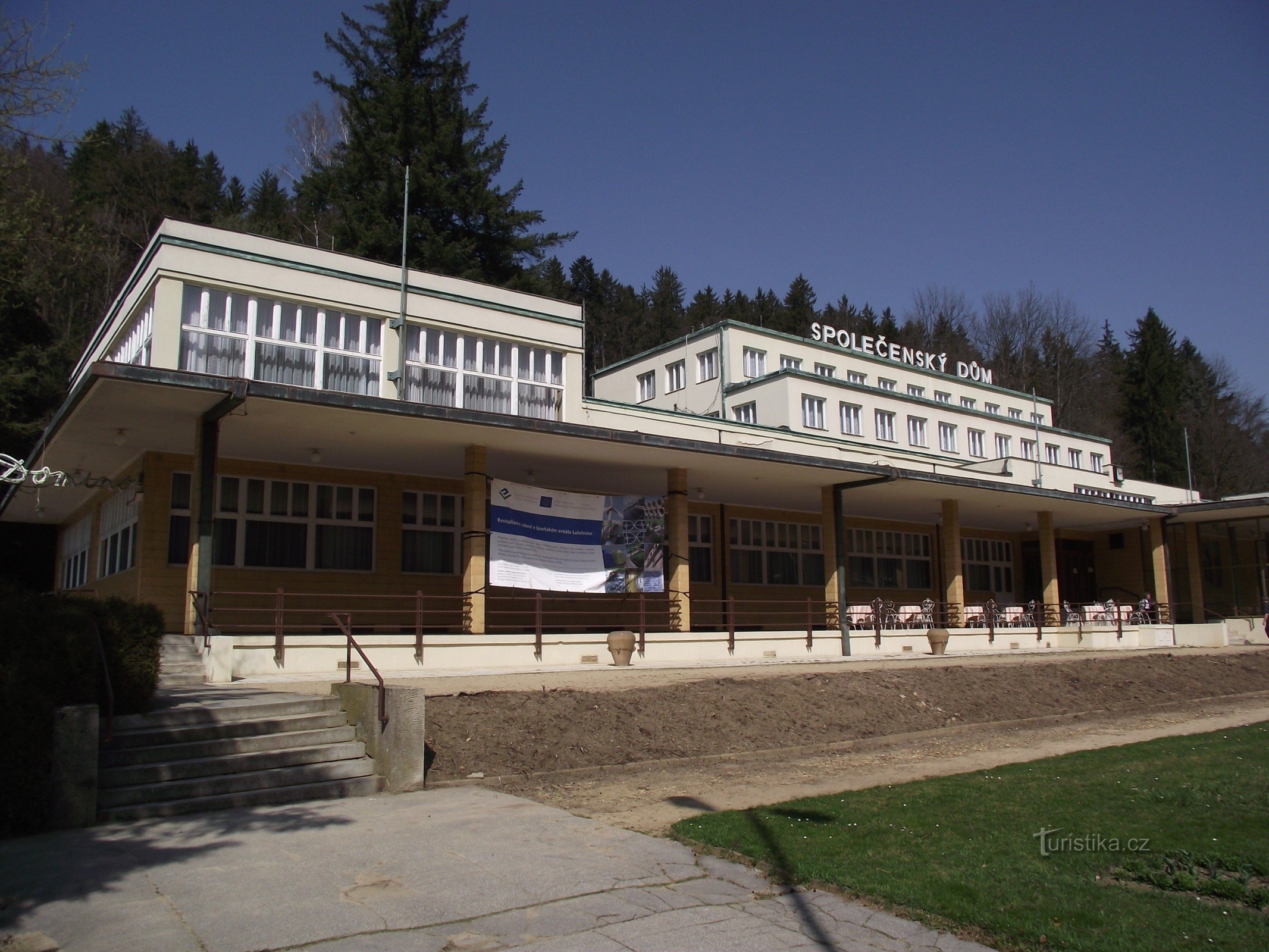 Luhačovice – Hotel Společenský dům