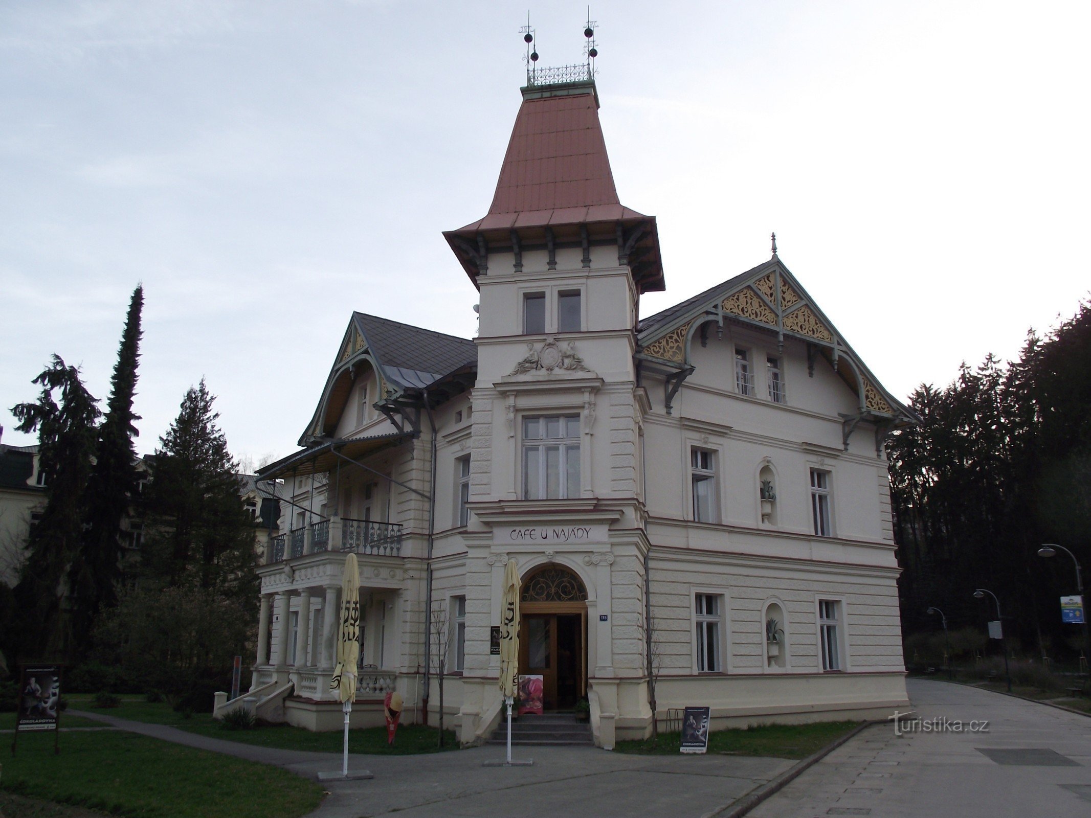 Luhačovice - Vila z lekarno (Villa Austria, U Najády)