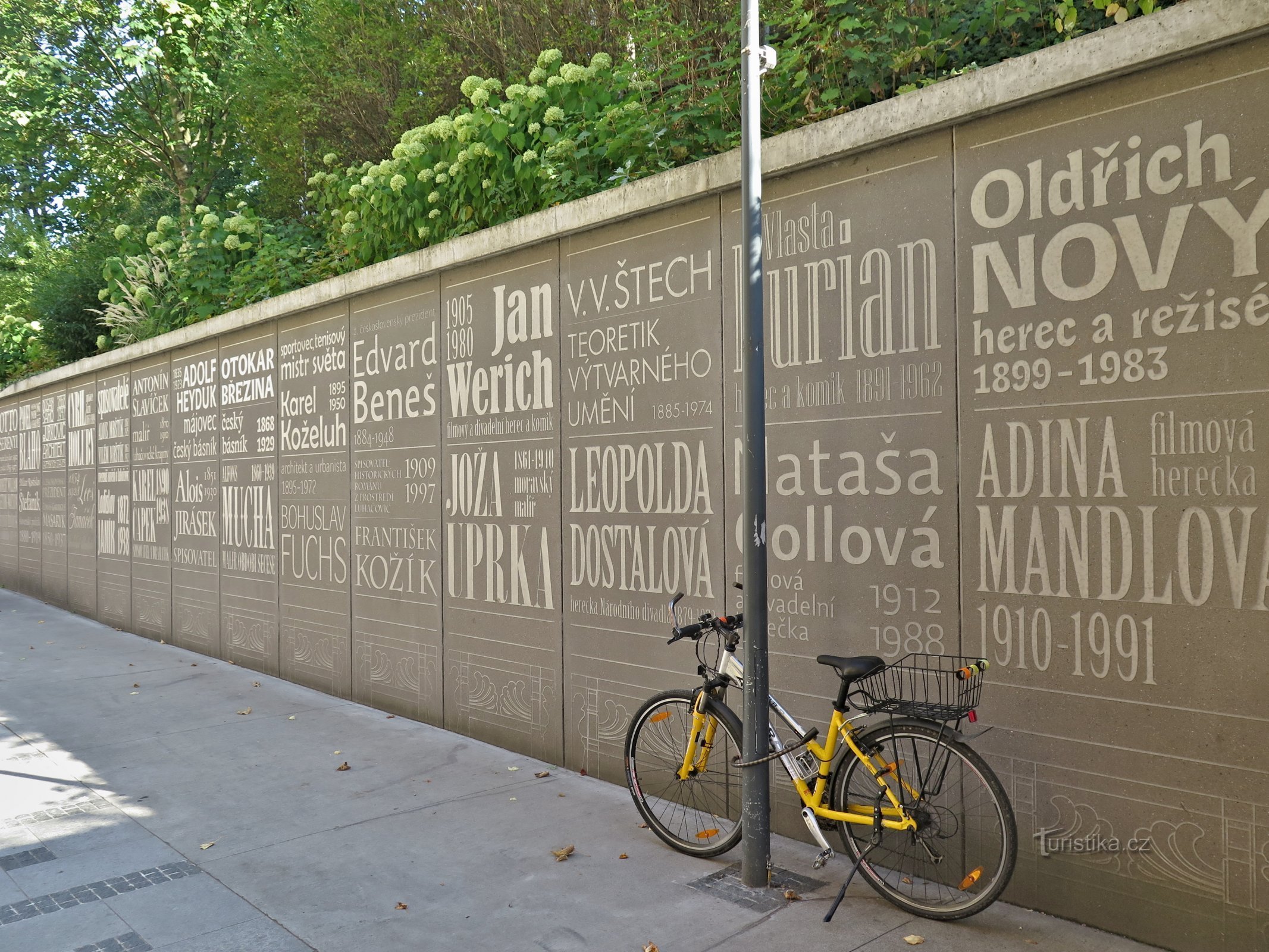 Luhačovice – The Wall of Honor, or famous people also walked along this street...