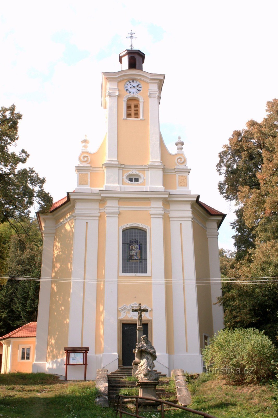Luleč - kostel sv. Isidora