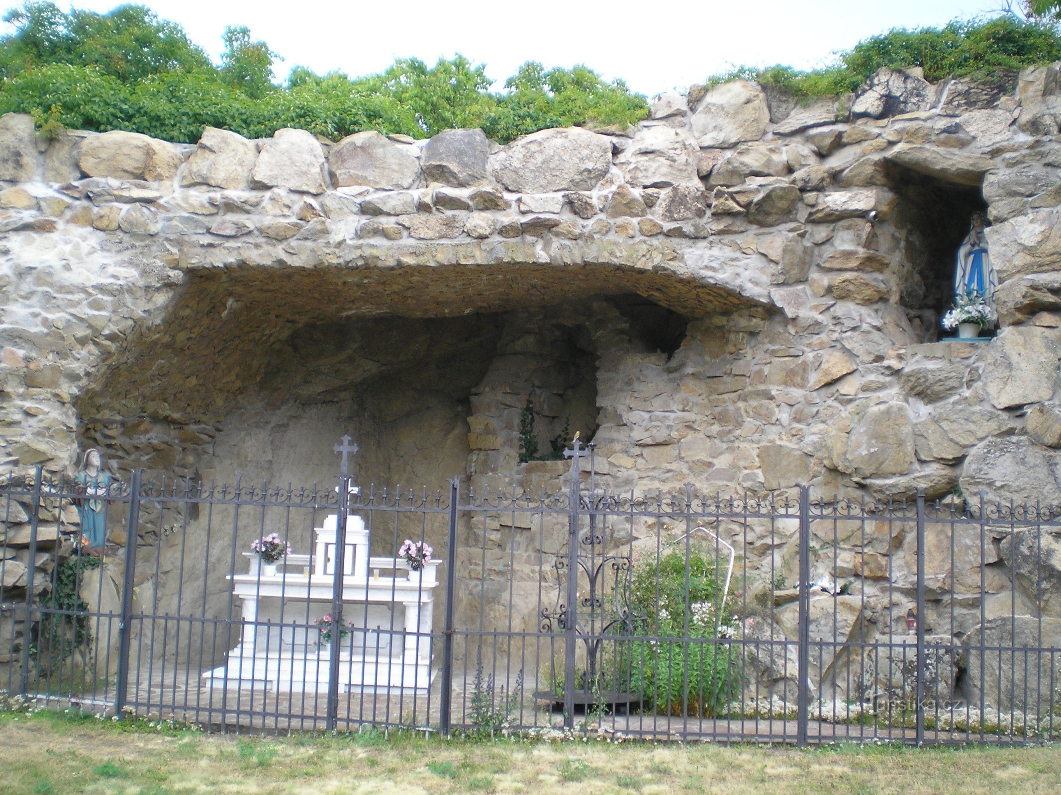 Lourdes grotta