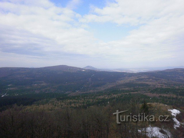 Luž - ŽST Jedlová - Horní Svěla 経由 - Ledova jeskyna/Lusatian Mountains